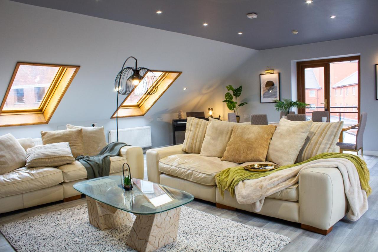 The Loft At Utopia Penthouse By M-Groupsa สวอนซี ภายนอก รูปภาพ